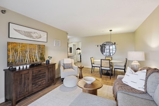 78 10th St E Unit 1408, Saint Paul, MN 55101