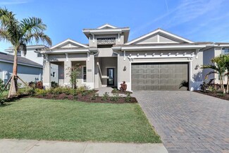 17907 Palmiste Dr, Bradenton, FL 34202