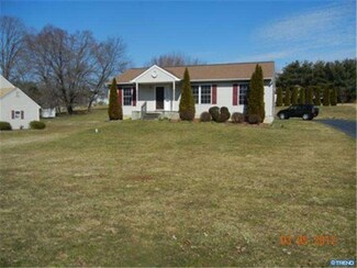 31 Woodbrook Dr, Coatesville, PA 19320