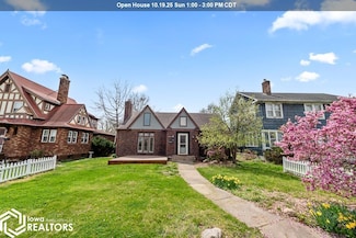 160 E Alta Vista Ave, Ottumwa, IA 52501