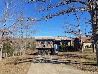 1126 S Deer Trail, Fredericktown, MO 63645