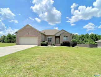 16367 Mooresville Rd, Athens, AL 35613