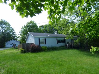 2490 S Stream Rd, Woodford, VT 05201