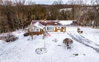 1061 Martin Rd, Tarentum, PA 15084