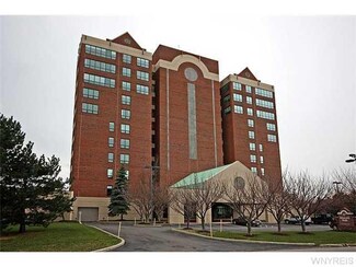 306 Admirals Walk, Buffalo, NY 14202