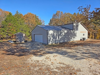 28442 Farm Road 1268, Golden, MO 65658
