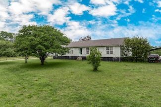4870 Haley Ln, Columbia, TN 38401