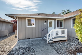 947 E Cedar St, Sequim, WA 98382