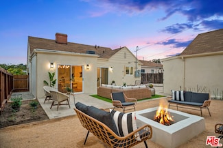 5722 Valley Ridge Ave, Los Angeles, CA 90043