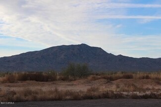 52227 U S 60 Unit 1, Aguila, AZ 85320