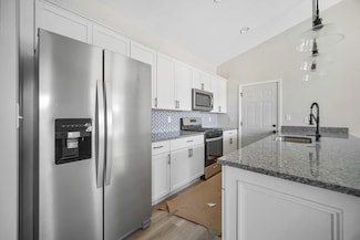 7465 Jennings Place, Merrillville, IN 46410