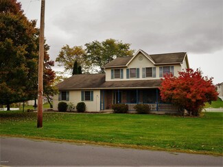 455 Golf Course Rd, Milton, PA 17847