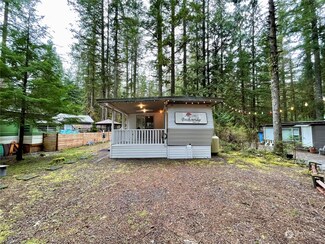 135 3 Schinn Canyon Cir, Deming, WA 98244