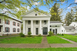 24 Eaton St, Hamilton, NY 13346