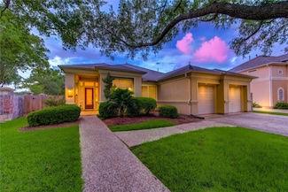 13542 N Tracewood Bend, Houston, TX 77077