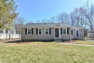 1 Hale Place, Medfield, MA 02052