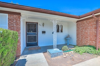 2933 Indiana St NE, Albuquerque, NM 87110