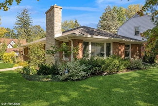 1946 Highland Ave, Wilmette, IL 60091