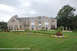 6 Jewel Ct, Marlboro, NJ 07746
