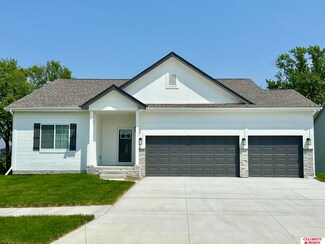 6221 S 210th Ave, Omaha, NE 68022