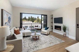 389 1st St Unit 20, Los Altos, CA 94022