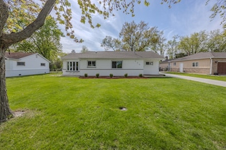 620 Ashland St, Hoffman Estates, IL 60169
