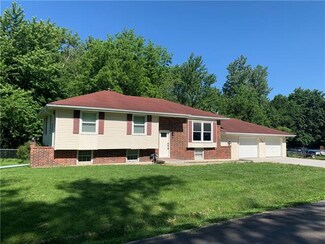 620 Valley St, Lathrop, MO 64465