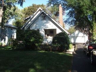 219 S Chase St, Wheaton, IL 60187