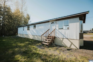 30 G St, Forks, WA 98331