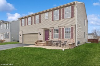 920 Shelter Island Ln, Pingree Grove, IL 60140