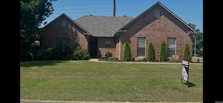 1235 Bermuda St, Conway, AR 72034