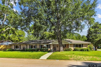 812 John St, Jacksonville, TX 75766