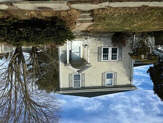 122 Bliss Rd, Newport, RI 02840