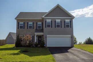 735 Keystone Dr, Christiansburg, VA 24073