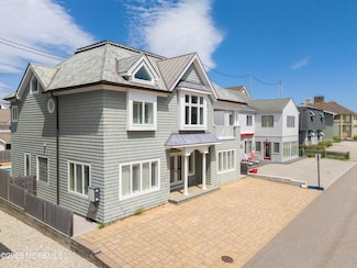 26 N Surf Rd, Lavallette, NJ 08735