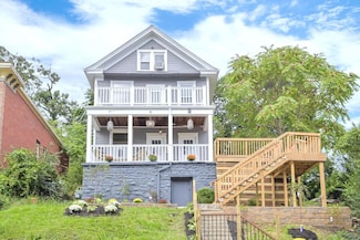 3446 Golden Ave, Cincinnati, OH 45226