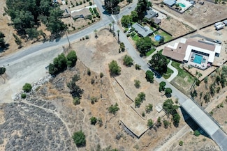 21894 Vivienda Ave, Grand Terrace, CA 92313