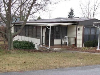 80 Center Ln, Bloomfield, NY 14469