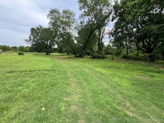 1114 Tower, Ada, OK 74820