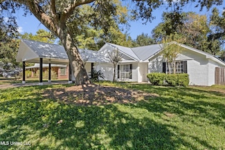 13313 Hollow Oak Ln, Ocean Springs, MS 39564