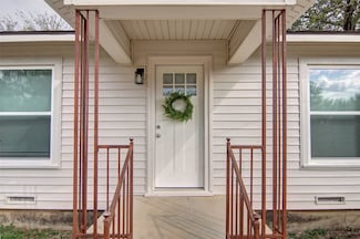 910 Liberty St, Weatherford, TX 76086