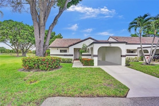 5658 Parkwalk Cir E, Boynton Beach, FL 33472