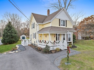 324 W Union St, East Bridgewater, MA 02333