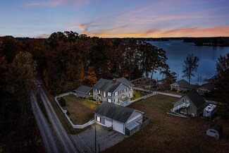 115 Drum Bay Ln, Hague, VA 22469