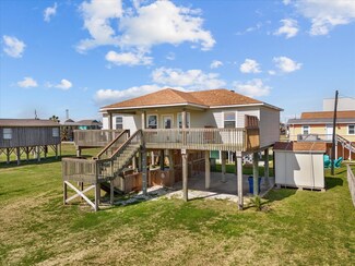1206 Middle Dr, Freeport, TX 77541