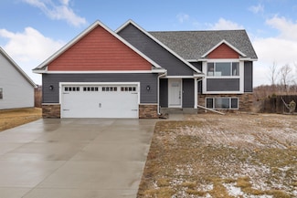 330 Field Crest Blvd NE, Cokato, MN 55321