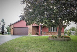 221 Matthew Ct, Winnebago, IL 61088