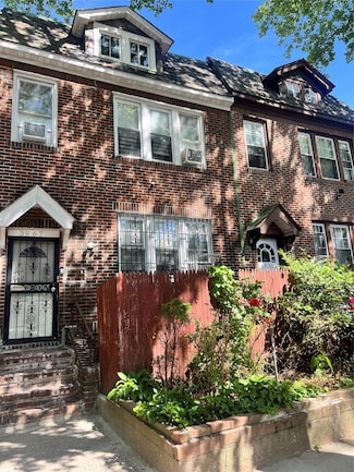 39-67 50th St Unit 1FL, Flushing, NY 11377
