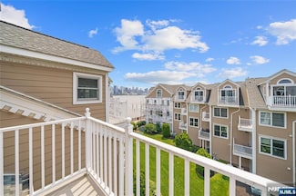 490 Fulton Ct, West New York, NJ 07093