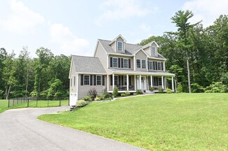 16 Carli's Way, Plaistow, NH 03865